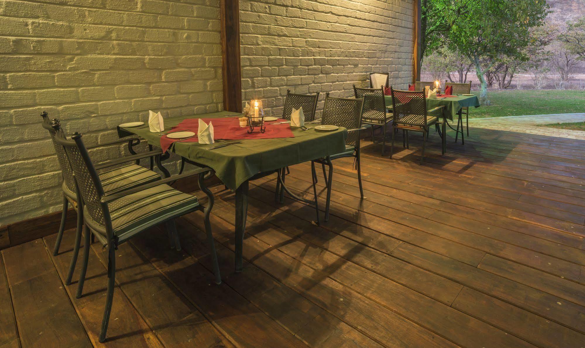 Damara Mopane Lodge Khorixas Εξωτερικό φωτογραφία